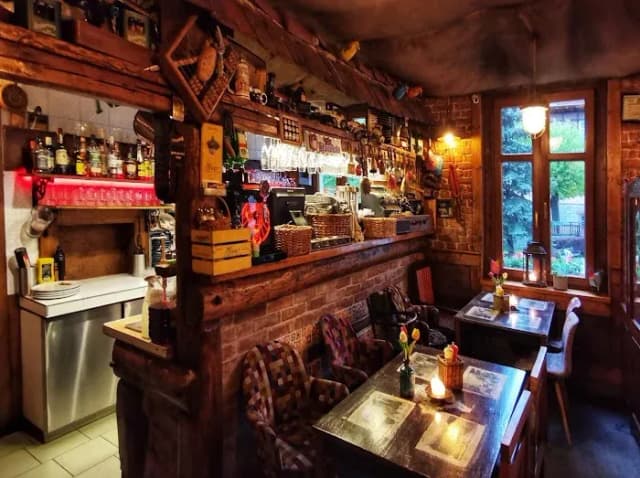Gdzie zjeść w Szklarskiej Porębie? Najlepsze restauracje i smaki Gdzie zjeść w Szklarskiej Porębie? Najlepsze restauracje i smaki