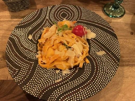 Co zjeść w Karpaczu? Odkryj najlepsze lokalne specjały i restauracje Co zjeść w Karpaczu? Odkryj najlepsze lokalne specjały i restauracje