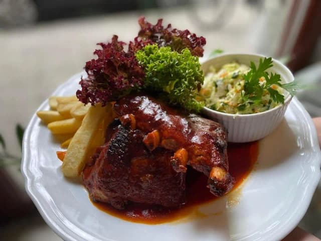 Gdzie zjeść w Bochni? Odkryj najlepsze lokale gastronomiczne Gdzie zjeść w Bochni? Odkryj najlepsze lokale gastronomiczne