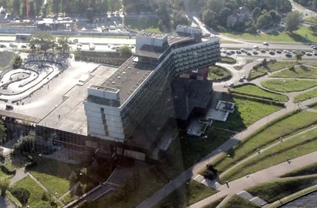 Dlaczego zamknięto hotel Forum w Krakowie? Odkryj prawdziwe przyczyny Dlaczego zamknięto hotel Forum w Krakowie? Odkryj prawdziwe przyczyny