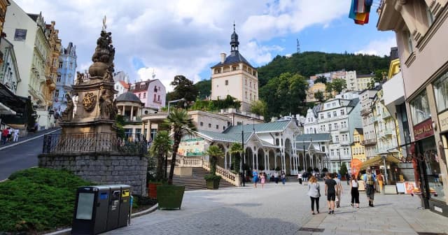 Gdzie zjeść w Karlowych Warach? Najlepsze restauracje na każdą okazję Gdzie zjeść w Karlowych Warach? Najlepsze restauracje na każdą okazję