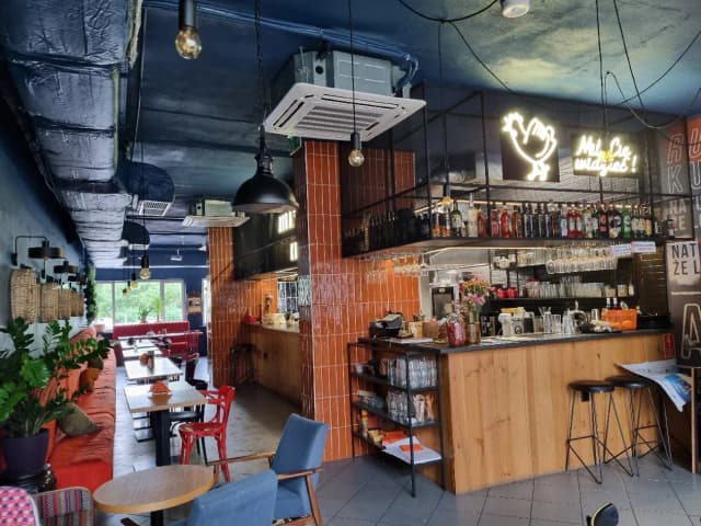 Gdzie zjeść w Augustowie? Odkryj najlepsze restauracje i smaki Gdzie zjeść w Augustowie? Odkryj najlepsze restauracje i smaki