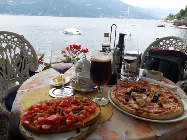 Varenna gdzie zjeść – odkryj najlepsze restauracje nad jeziorem Varenna gdzie zjeść – odkryj najlepsze restauracje nad jeziorem