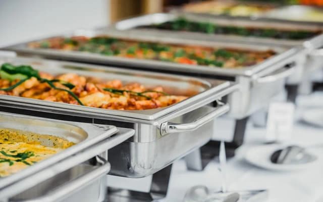 Gdzie zjeść w Fromborku? Odkryj najlepsze restauracje i smaki Gdzie zjeść w Fromborku? Odkryj najlepsze restauracje i smaki