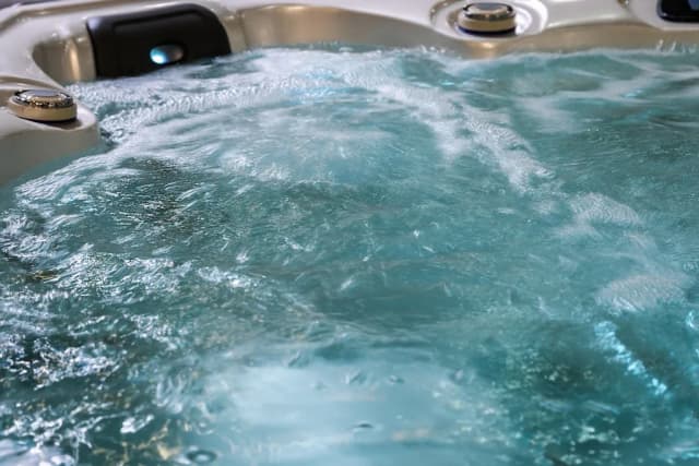 Jak korzystać z jacuzzi w hotelu, aby uniknąć nieprzyjemnych sytuacji Jak korzystać z jacuzzi w hotelu, aby uniknąć nieprzyjemnych sytuacji