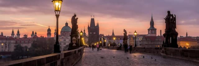 Ile kosztuje nocleg w Pradze? Ceny, które mogą Cię zaskoczyć Ile kosztuje nocleg w Pradze? Ceny, które mogą Cię zaskoczyć